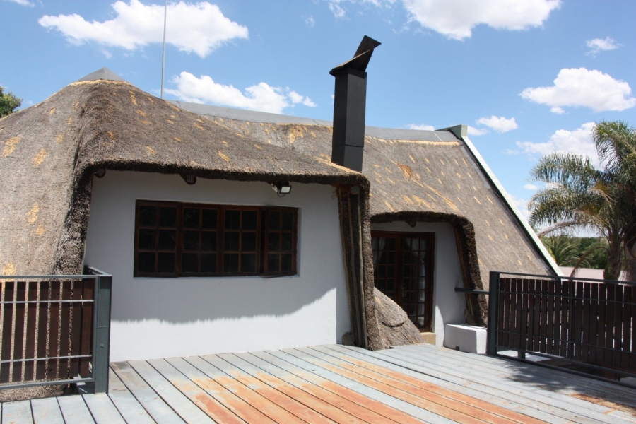 4 Bedroom Property for Sale in Dan Pienaar Free State
